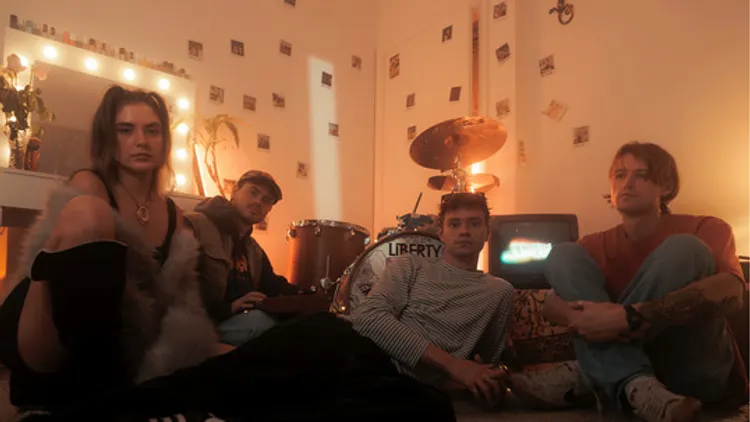 BBC Music Introducing Presents Tooth, My first time & Hunny Buzz