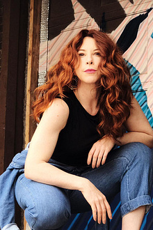 ROBIN McKELLE