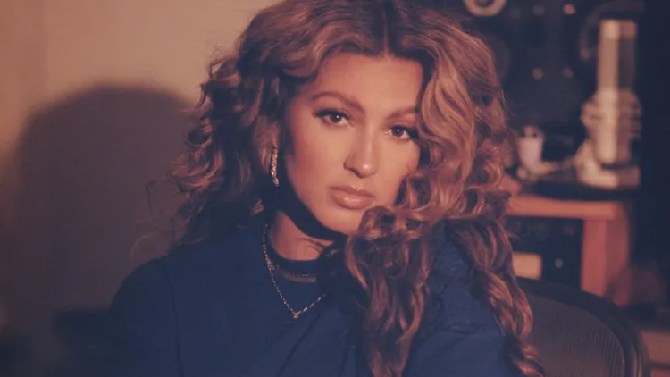 Tori Kelly « God Must Really Love Me Europe Tour »