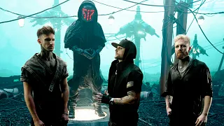 Smash Into Pieces