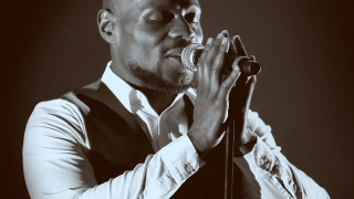 KERY JAMES
