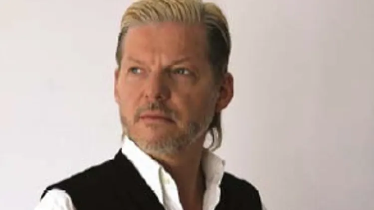 Wolfgang Voigt presents « Gas »
