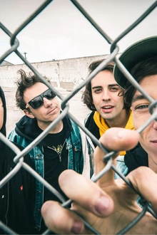 Real Friends + Knuckle Puck + With confidence