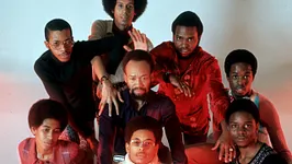 Lionel Richie, Earth, Wind & Fire - Sing a Song All Night Long