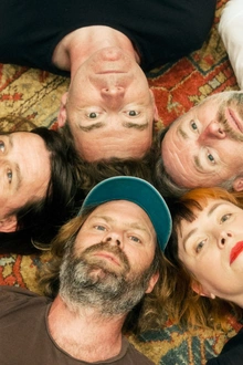 SLOWDIVE