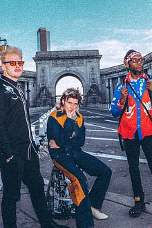 TOO MANY ZOOZ 1ERE PARTIE