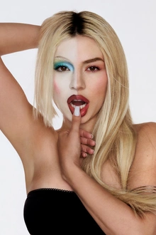 AVA MAX
