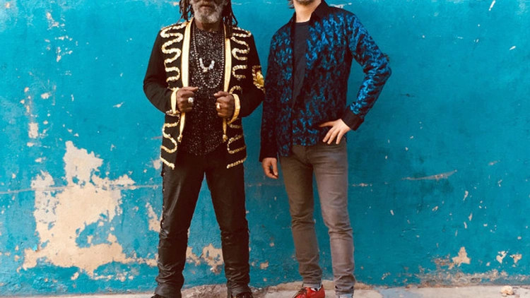 Winston McAnuff & Fixi