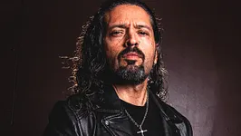 Ronnie Romero, Gus G