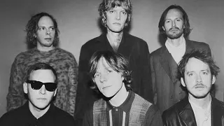 CAGE THE ELEPHANT