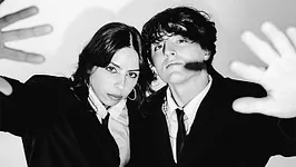 Adèle, Robin