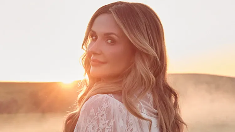 Carly Pearce - Honest Woman: Up Close
