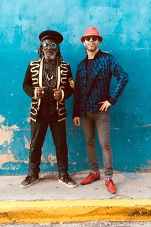 WINSTON MCANUFF & FIXI