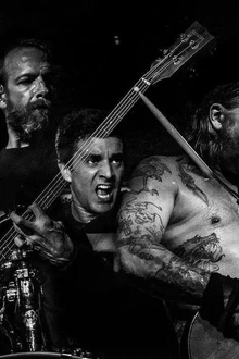HIGH ON FIRE + GUEST