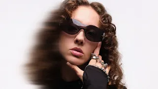 Huush: Emjie, Hen Yanni, Stereotype & More