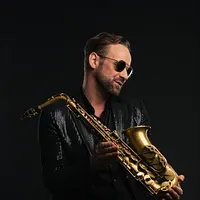 Max the Sax