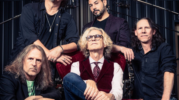 THE FLOWER KINGS ET NEAL MORSE & THE RESONANCE