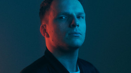 T7 : Kevin De Vries, Mooglie, Michelle Bench