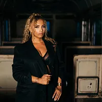 Kayna Samet