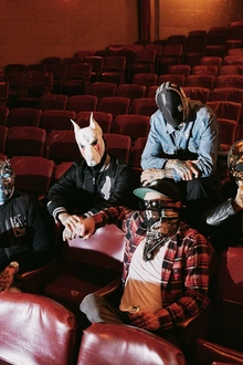 HOLLYWOOD UNDEAD