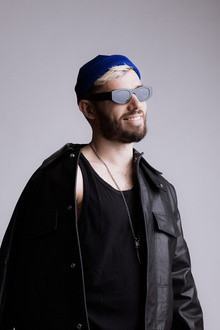 Sebastien Leger x Roy Rosenfeld x Magic Carpet