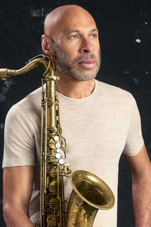 Joshua Redman Group Feat. Gabrielle Cavassa