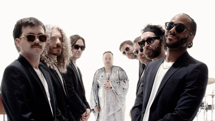 ST. PAUL AND THE BROKEN BONES