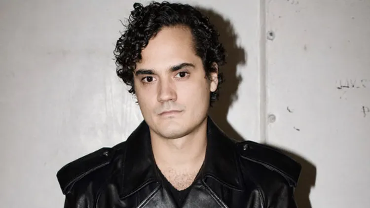 Undertone: Hen Yanni, Alejandro Molinari & Guest