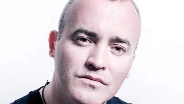 La Troya: Gok Wan, Oscar Colorado, Davina Moss, Salva Martin, Felix Da Funk