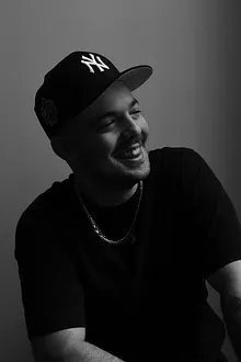 Mac Ayres