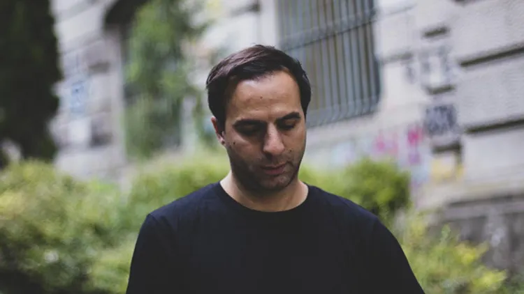 Roots pres. Franco Cinelli, Momo Trosman