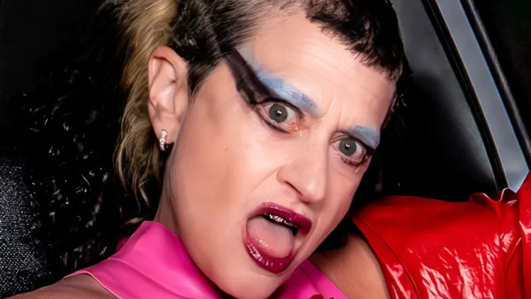 Peaches  + guest