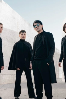 Crown the Empire + volumes + coldrain