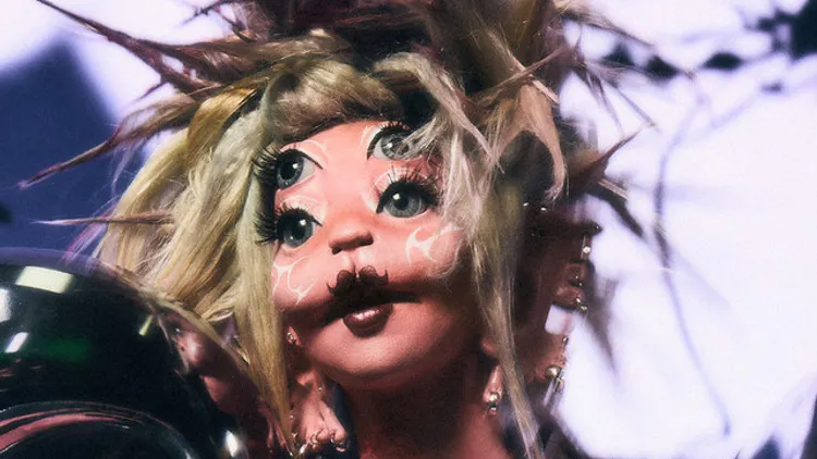 MELANIE MARTINEZ
