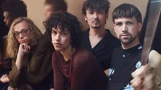 Ão