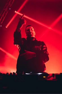 Thunder : Gonzi, Fenrick, Lauwend, Eargasm God & More
