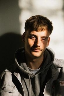 Leo Pol Curates: Benwal, Surf 2 Glory, Leo Pol