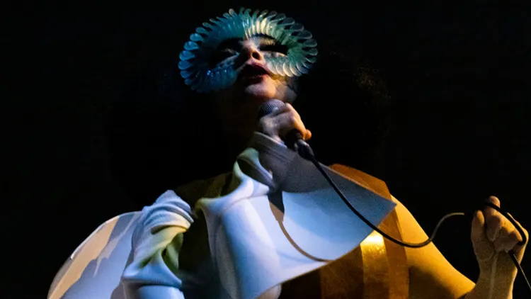 BJORK