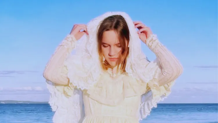 Amélie Farren